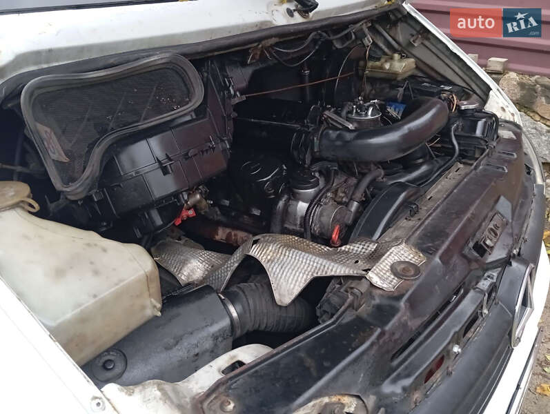 Пригородный автобус Mercedes-Benz Sprinter 2002 в Киеве