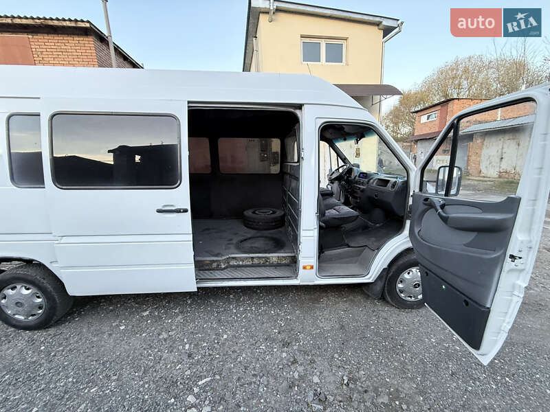 Грузопассажирский фургон Mercedes-Benz Sprinter 2001 в Хмельницком фото 31 Грузопассажирский фургон Mercedes-Benz Sprinter 2001 в Хмельницком