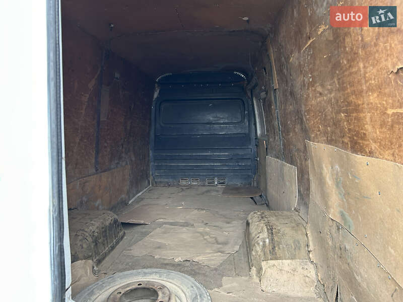 Вантажний фургон Mercedes-Benz Sprinter 1999 в Чернівцях фото 4 Вантажний фургон Mercedes-Benz Sprinter 1999 в Чернівцях