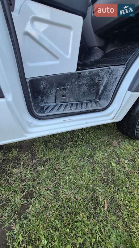 Інші вантажівки Mercedes-Benz Sprinter 2010 в Чернівцях фото 11 Інші вантажівки Mercedes-Benz Sprinter 2010 в Чернівцях