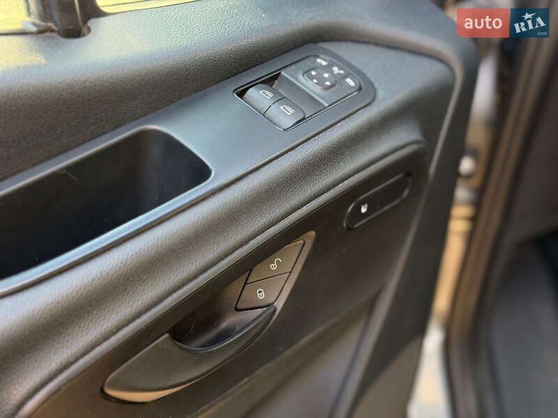 Вантажний фургон Mercedes-Benz Sprinter 2019 в Луцьку фото 14 Вантажний фургон Mercedes-Benz Sprinter 2019 в Луцьку