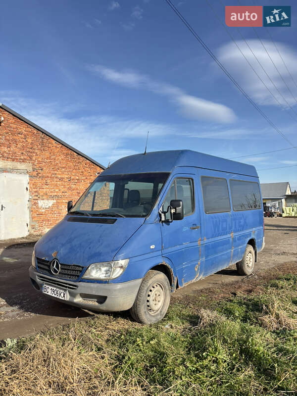 Мікроавтобус Mercedes-Benz Sprinter 2004 в Львові фото 4 Мікроавтобус Mercedes-Benz Sprinter 2004 в Львові