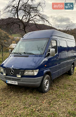 Вантажний фургон Mercedes-Benz Sprinter 1997 в Кутах
