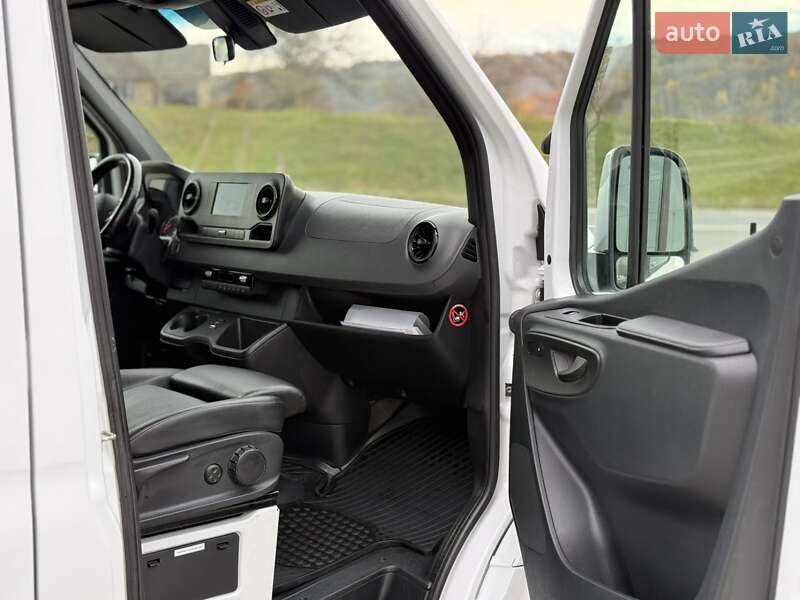 Микроавтобус Mercedes-Benz Sprinter 2021 в Черновцах фото 39 Микроавтобус Mercedes-Benz Sprinter 2021 в Черновцах