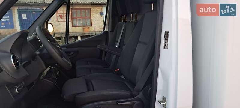 Грузовой фургон Mercedes-Benz Sprinter 2022 в Бердичеве фото 53 Грузовой фургон Mercedes-Benz Sprinter 2022 в Бердичеве