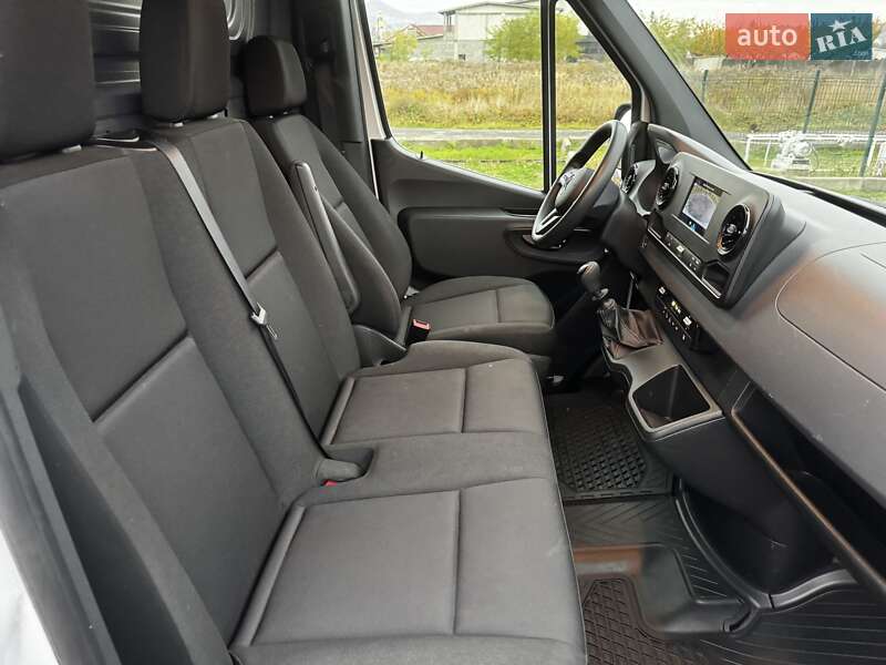 Грузовой фургон Mercedes-Benz Sprinter 2023 в Иршаве фото 32 Грузовой фургон Mercedes-Benz Sprinter 2023 в Иршаве