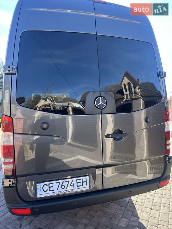 Вантажний фургон Mercedes-Benz Sprinter 2012 в Чернівцях