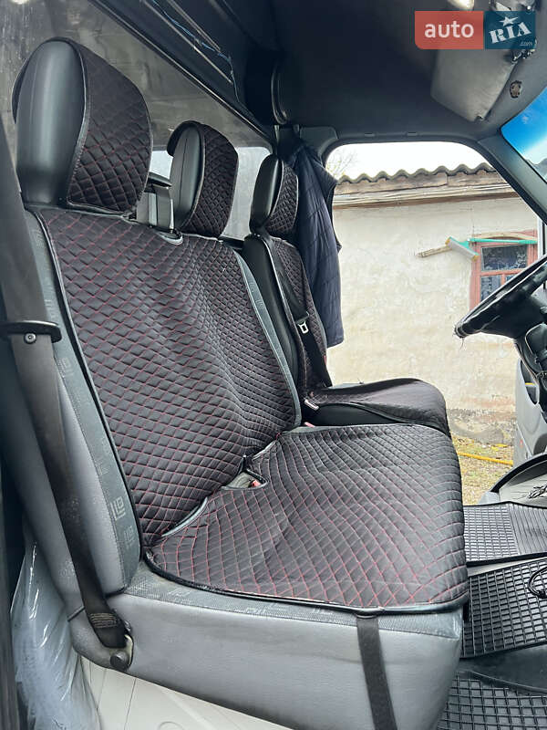 Вантажний фургон Mercedes-Benz Sprinter 2005 в Первомайську