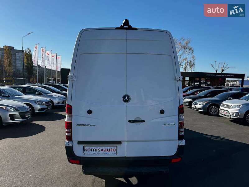 Вантажний фургон Mercedes-Benz Sprinter 2016 в Вінниці