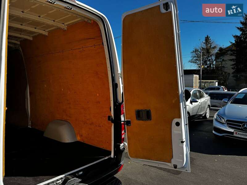 Вантажний фургон Mercedes-Benz Sprinter 2016 в Вінниці