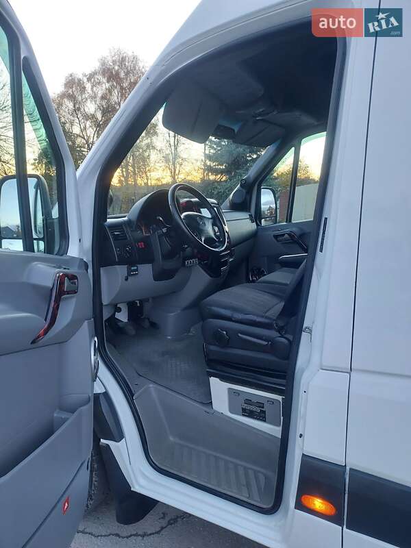 Микроавтобус Mercedes-Benz Sprinter 2011 в Луцке фото 7 Микроавтобус Mercedes-Benz Sprinter 2011 в Луцке