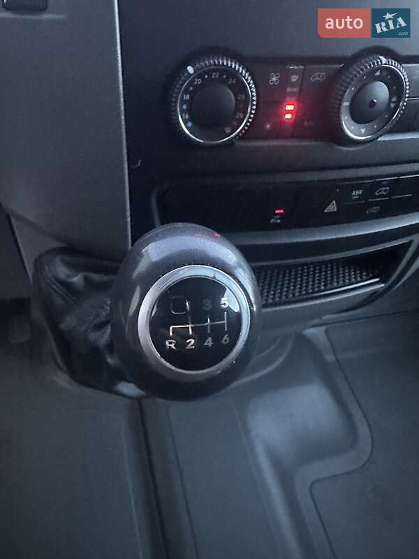 Вантажний фургон Mercedes-Benz Sprinter 2014 в Трускавці фото 3 Вантажний фургон Mercedes-Benz Sprinter 2014 в Трускавці