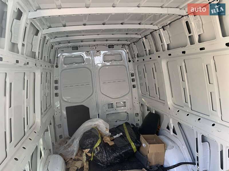 Грузовой фургон Mercedes-Benz Sprinter 2023 в Львове
