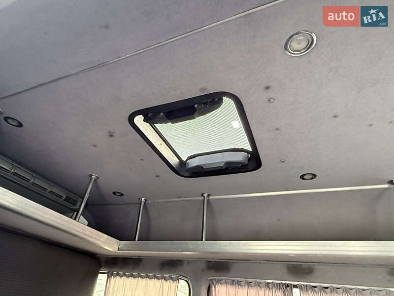 Грузопассажирский фургон Mercedes-Benz Sprinter 2003 в Хмельницком фото 30 Грузопассажирский фургон Mercedes-Benz Sprinter 2003 в Хмельницком