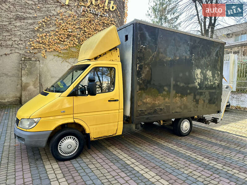 Грузовой фургон Mercedes-Benz Sprinter 2006 в Черновцах