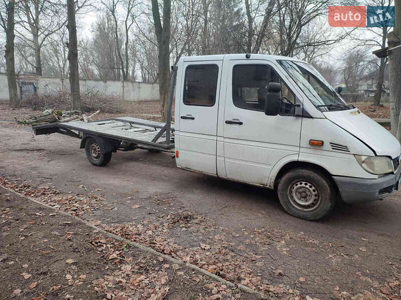 Mercedes-Benz Sprinter 2004