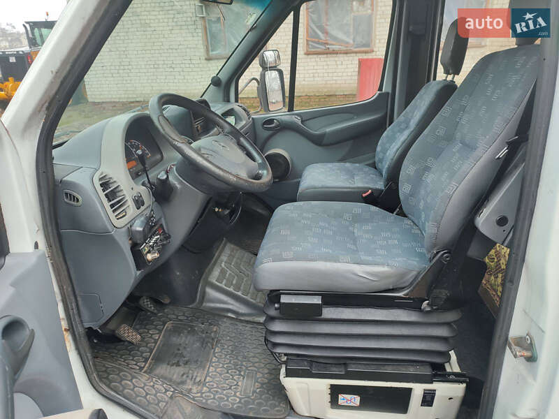 Евакуатор Mercedes-Benz Sprinter 2004 в Чернігові