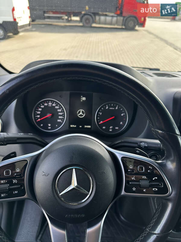 Грузовой фургон Mercedes-Benz Sprinter 2021 в Черновцах