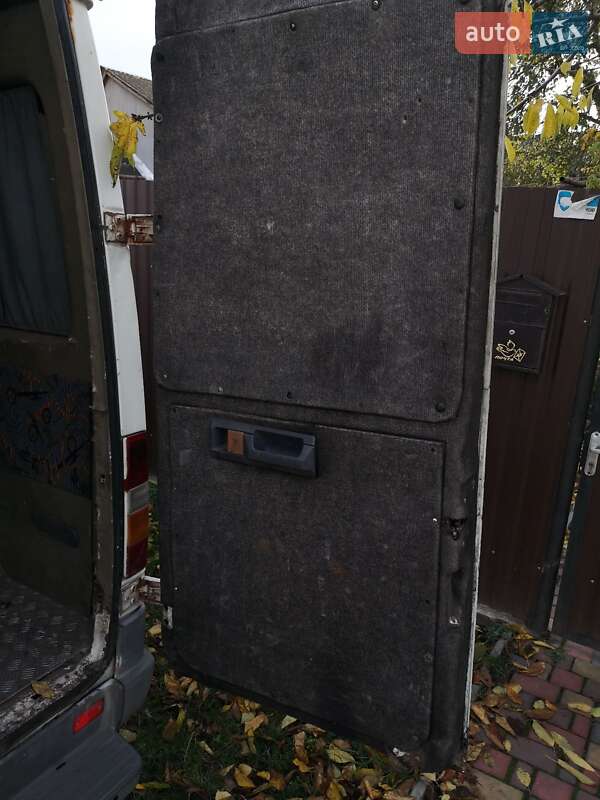 Микроавтобус Mercedes-Benz Sprinter 1998 в Золотоноше фото 6 Микроавтобус Mercedes-Benz Sprinter 1998 в Золотоноше