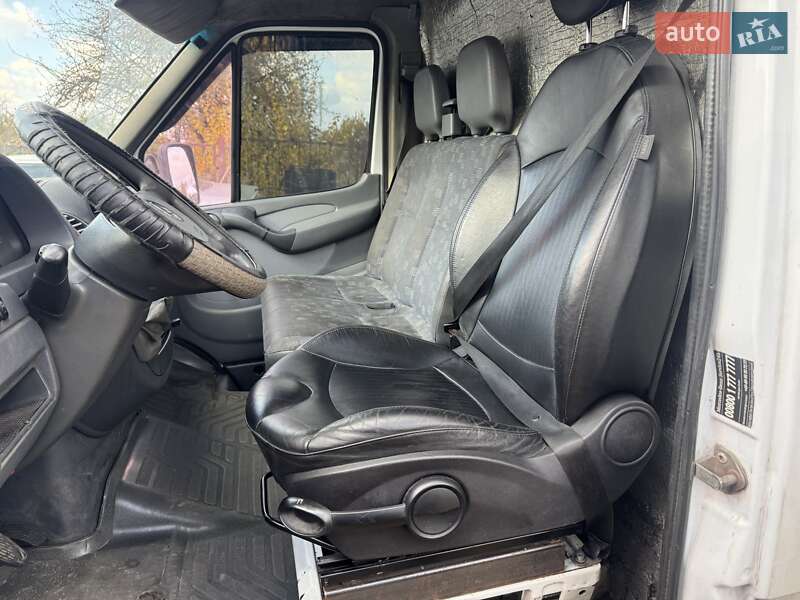 Грузовой фургон Mercedes-Benz Sprinter 2005 в Днепре фото 6 Грузовой фургон Mercedes-Benz Sprinter 2005 в Днепре