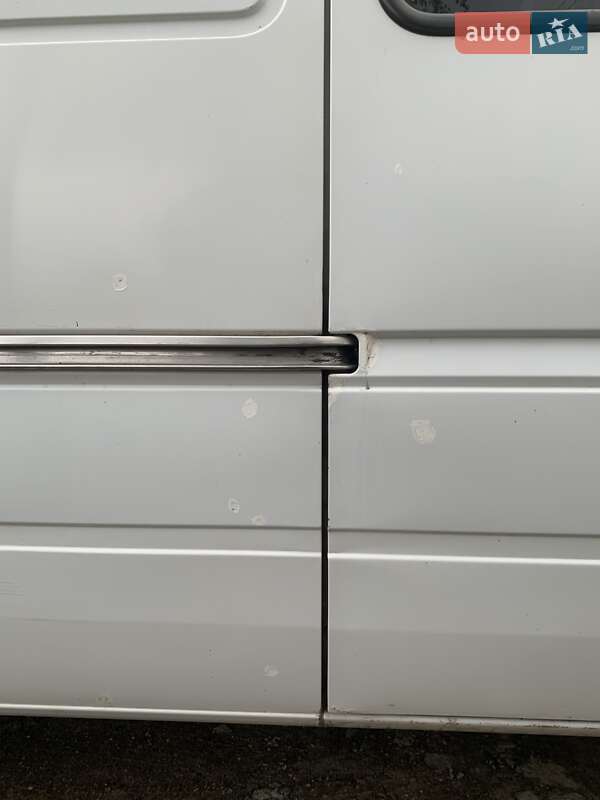 Микроавтобус Mercedes-Benz Sprinter 2005 в Липовце