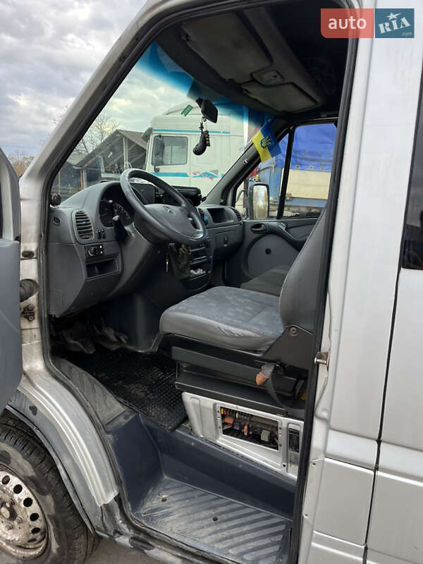 Мінівен Mercedes-Benz Sprinter 2005 в Нововолинську фото 26 Мінівен Mercedes-Benz Sprinter 2005 в Нововолинську