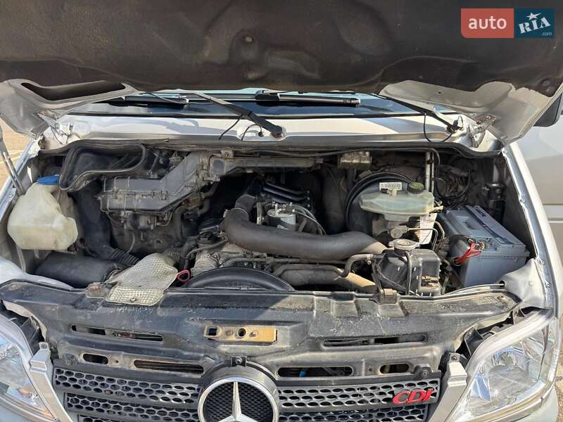 Вантажний фургон Mercedes-Benz Sprinter 2004 в Одесі фото 15 Вантажний фургон Mercedes-Benz Sprinter 2004 в Одесі