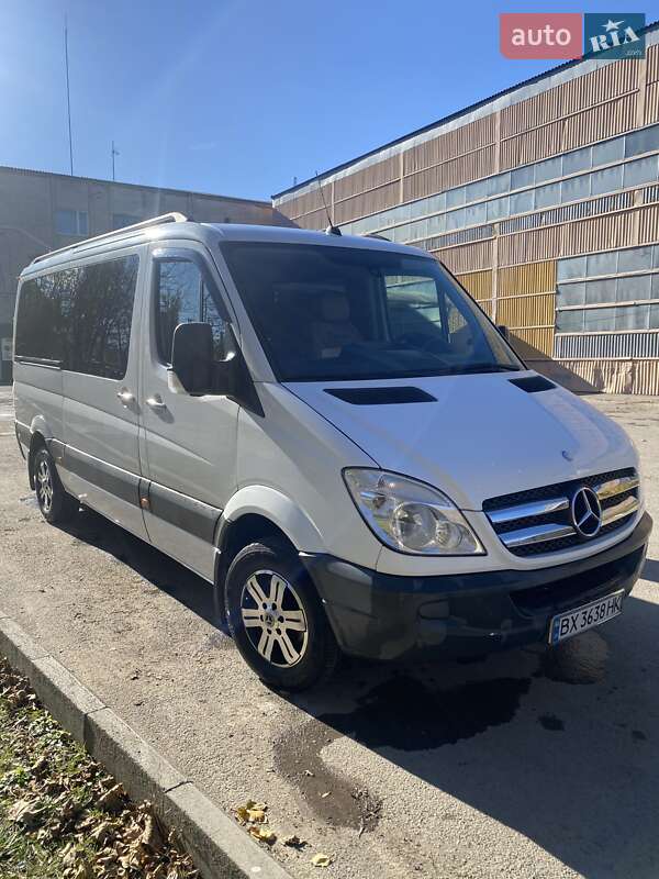 Минивэн Mercedes-Benz Sprinter 2011 в Каменец-Подольском фото 9 Минивэн Mercedes-Benz Sprinter 2011 в Каменец-Подольском