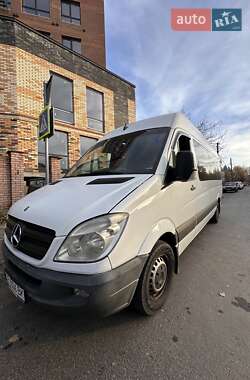 Пригородный автобус Mercedes-Benz Sprinter 2012 в Черновцах