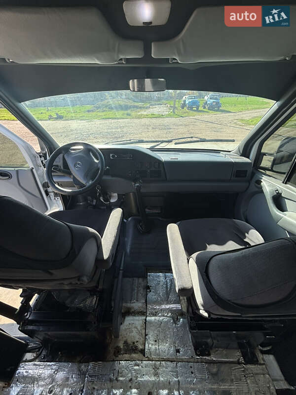 Микроавтобус грузовой (до 3,5т) Mercedes-Benz Sprinter 1998 в Одессе фото 14 Микроавтобус грузовой (до 3,5т) Mercedes-Benz Sprinter 1998 в Одессе