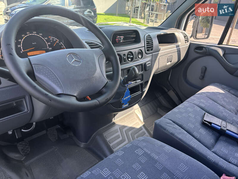 Вантажний фургон Mercedes-Benz Sprinter 2005 в Луцьку