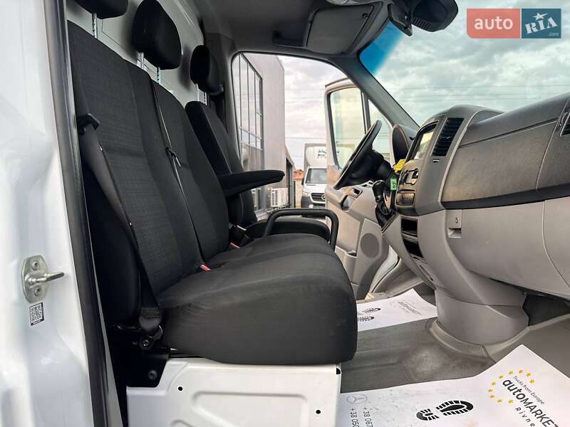 Грузовой фургон Mercedes-Benz Sprinter 2017 в Ровно