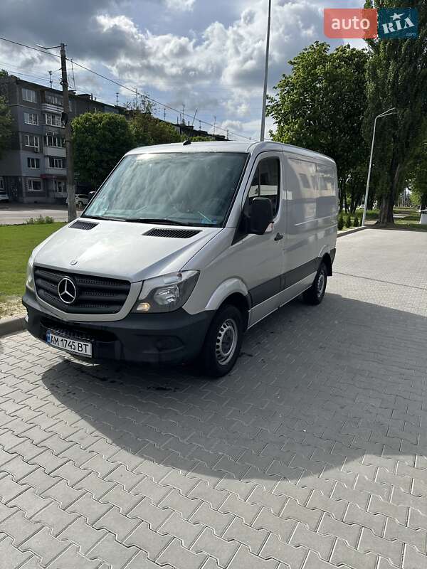 Вантажний фургон Mercedes-Benz Sprinter 2014 в Житомирі