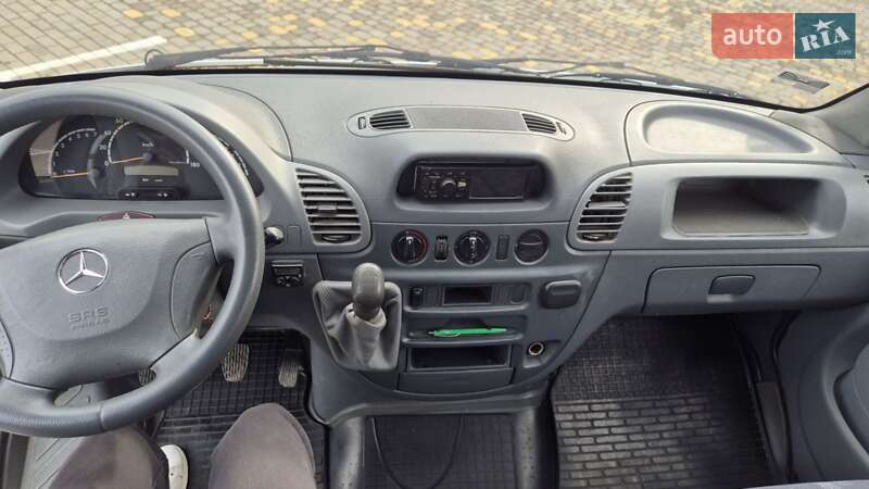Грузовой фургон Mercedes-Benz Sprinter 2004 в Луцке