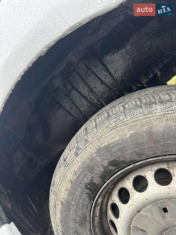 Вантажний фургон Mercedes-Benz Sprinter 2006 в Хмельницькому фото 10 Вантажний фургон Mercedes-Benz Sprinter 2006 в Хмельницькому