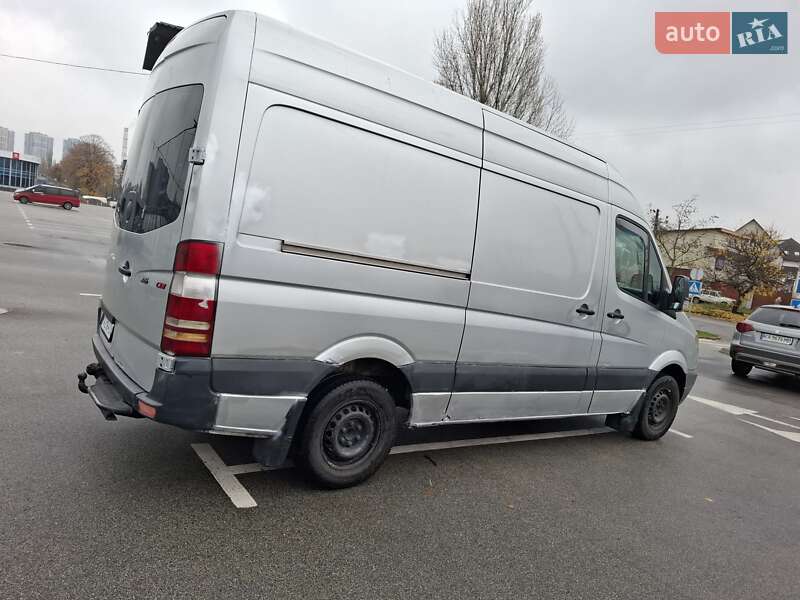 Вантажний фургон Mercedes-Benz Sprinter 2006 в Києві