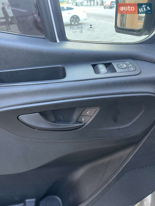 Вантажний фургон Mercedes-Benz Sprinter 2018 в Ужгороді фото 21 Вантажний фургон Mercedes-Benz Sprinter 2018 в Ужгороді