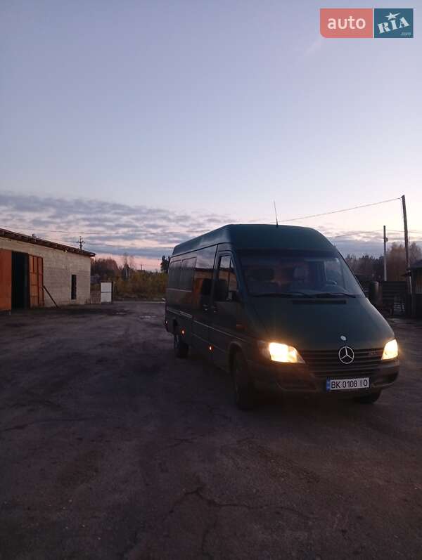 Грузопассажирский фургон Mercedes-Benz Sprinter 2003 в Вараше фото 5 Грузопассажирский фургон Mercedes-Benz Sprinter 2003 в Вараше