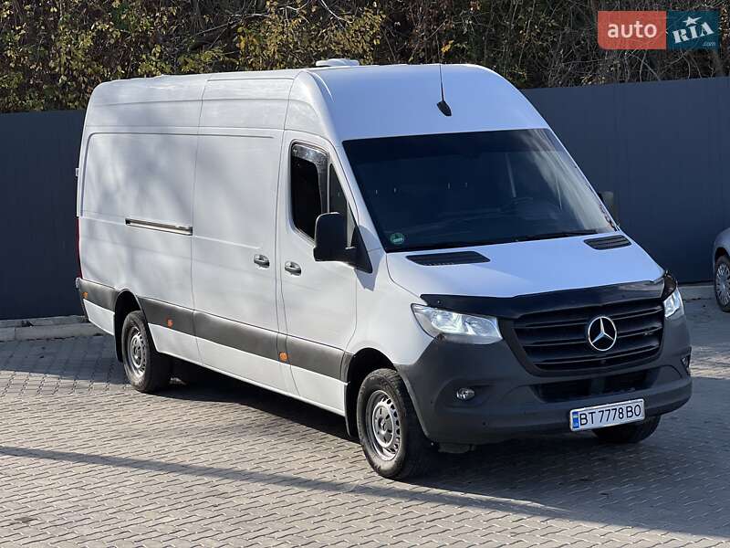 Вантажний фургон Mercedes-Benz Sprinter 2021 в Миколаєві фото Вантажний фургон Mercedes-Benz Sprinter 2021 в Миколаєві