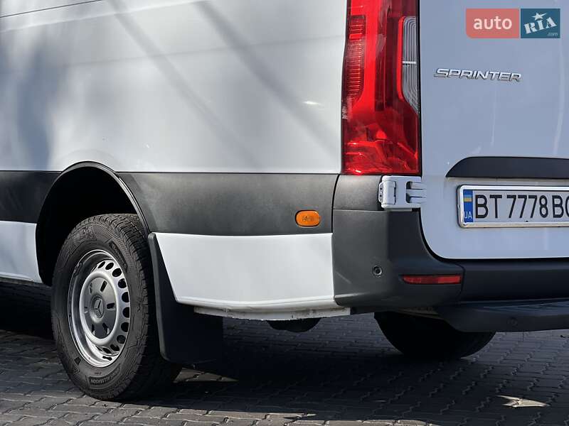 Вантажний фургон Mercedes-Benz Sprinter 2021 в Миколаєві фото 10 Вантажний фургон Mercedes-Benz Sprinter 2021 в Миколаєві