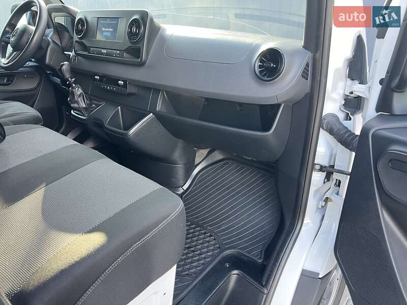 Вантажний фургон Mercedes-Benz Sprinter 2021 в Миколаєві фото 48 Вантажний фургон Mercedes-Benz Sprinter 2021 в Миколаєві