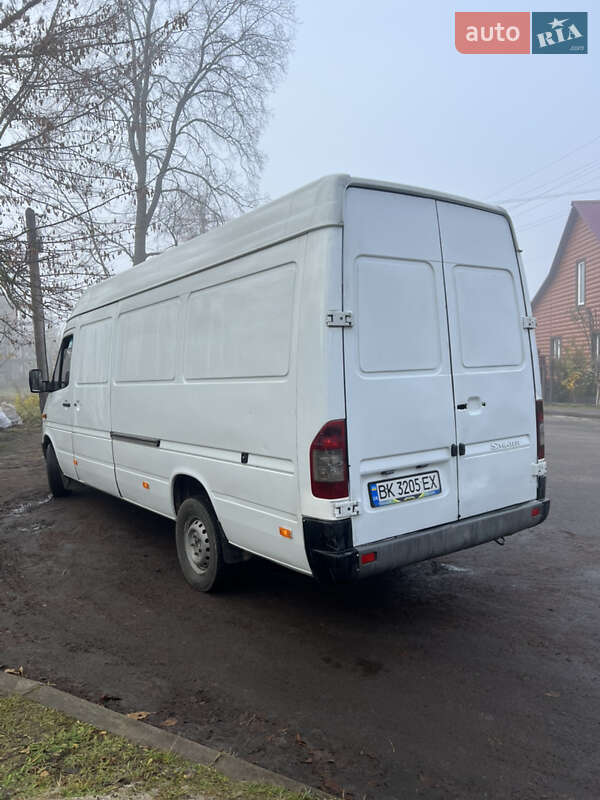 Вантажний фургон Mercedes-Benz Sprinter 2006 в Рівному