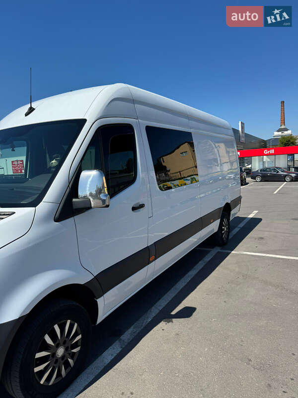 Минивэн Mercedes-Benz Sprinter 2019 в Сторожинце