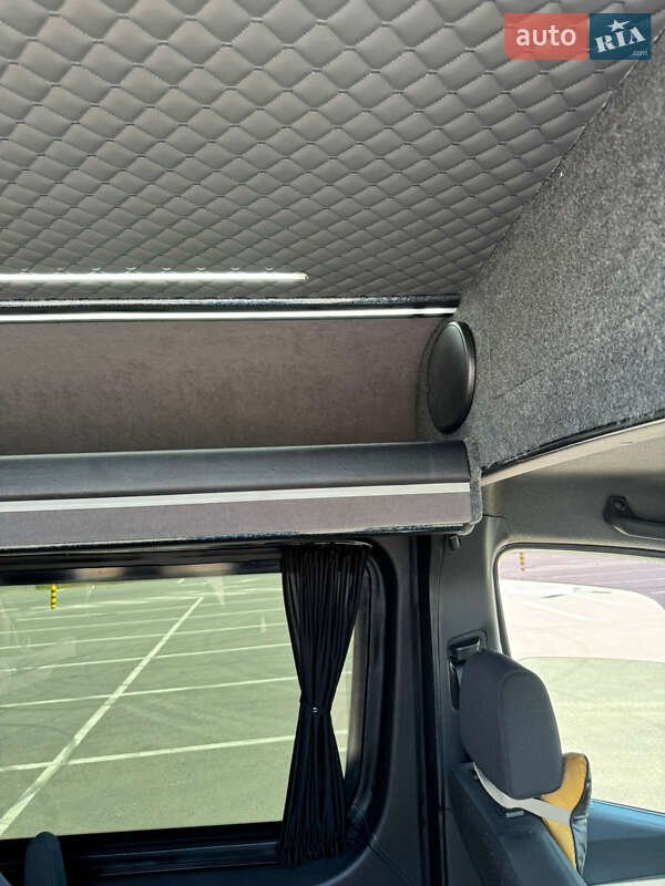 Минивэн Mercedes-Benz Sprinter 2019 в Сторожинце