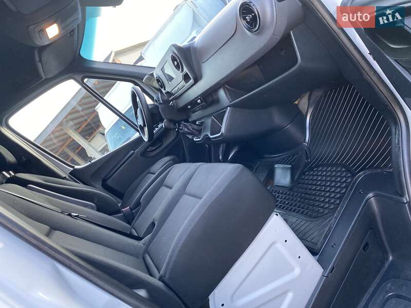 Грузовой фургон Mercedes-Benz Sprinter 2022 в Хусте фото 42 Грузовой фургон Mercedes-Benz Sprinter 2022 в Хусте