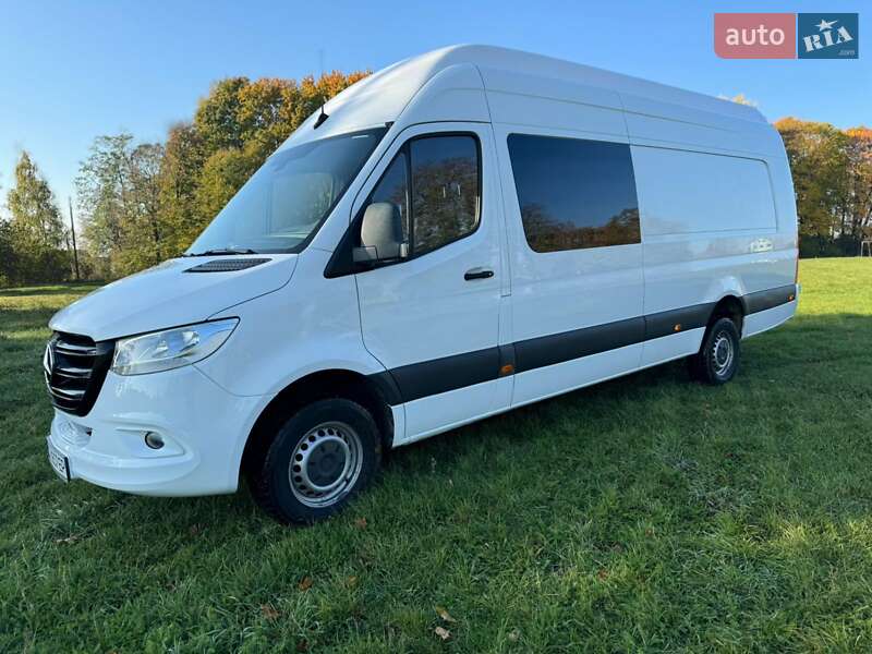 Вантажопасажирський фургон Mercedes-Benz Sprinter 2019 в Чернівцях