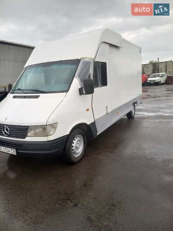 Вантажний фургон Mercedes-Benz Sprinter 1996 в Дрогобичі