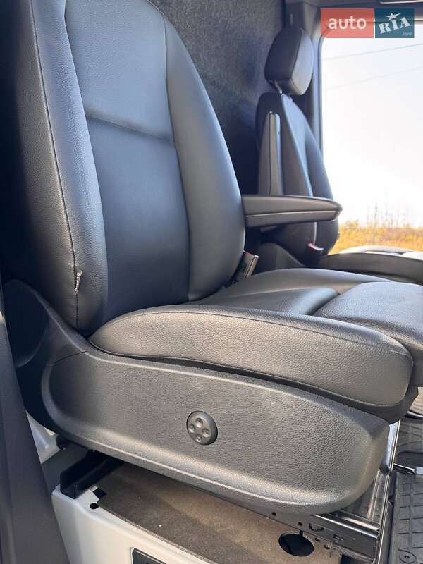 Микроавтобус грузовой (до 3,5т) Mercedes-Benz Sprinter 2019 в Львове