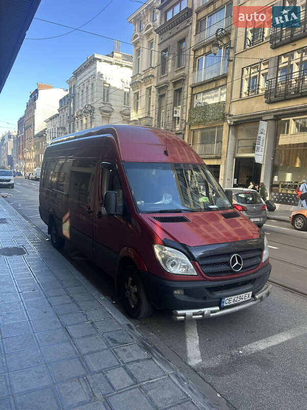 Універсал Mercedes-Benz Sprinter 2011 в Чернівцях