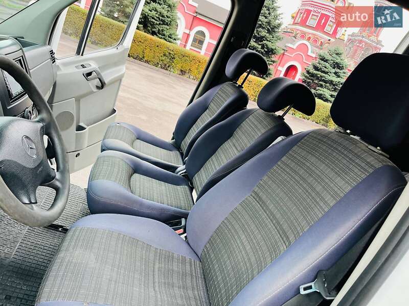 Микроавтобус Mercedes-Benz Sprinter 2006 в Каменском